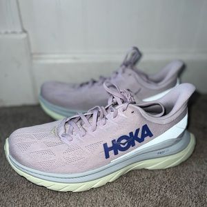 Hoka Mach 5